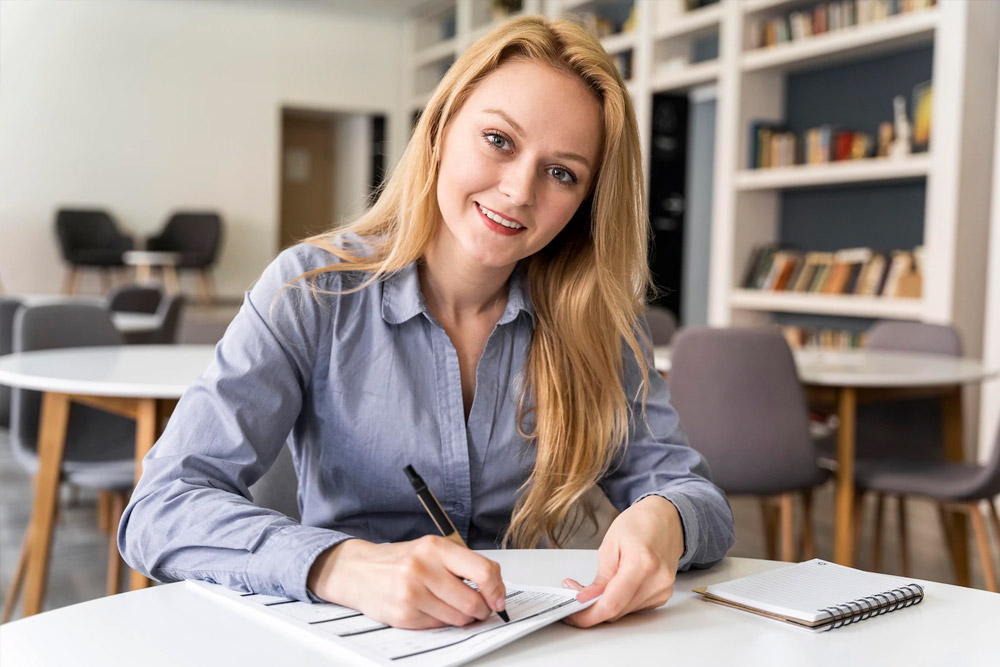 400分高考成绩,选择复读还是就读?权威指导方案发布