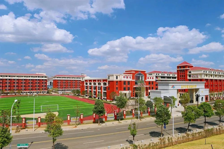 长沙麓谷高级中学地址在哪?