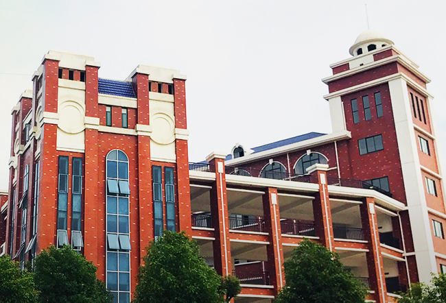 岳阳弘毅新华中学高考复读学校怎么样?