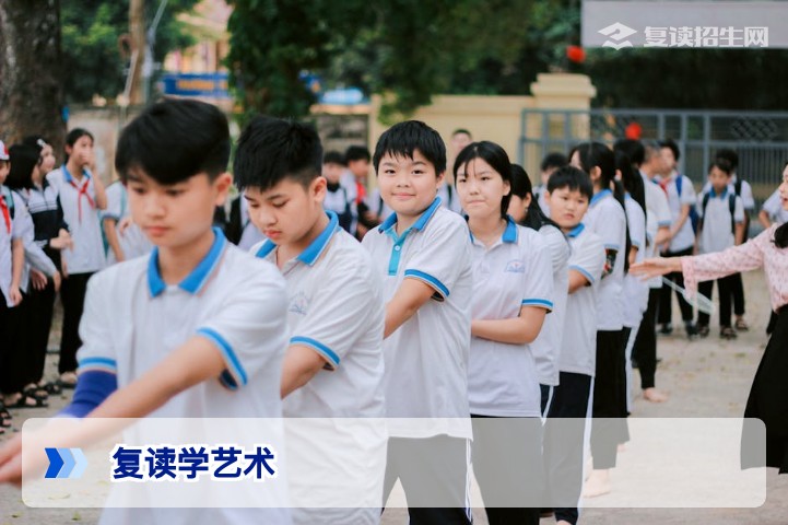 2026年复读学艺术:转科与提分全攻略,助你弯道超车