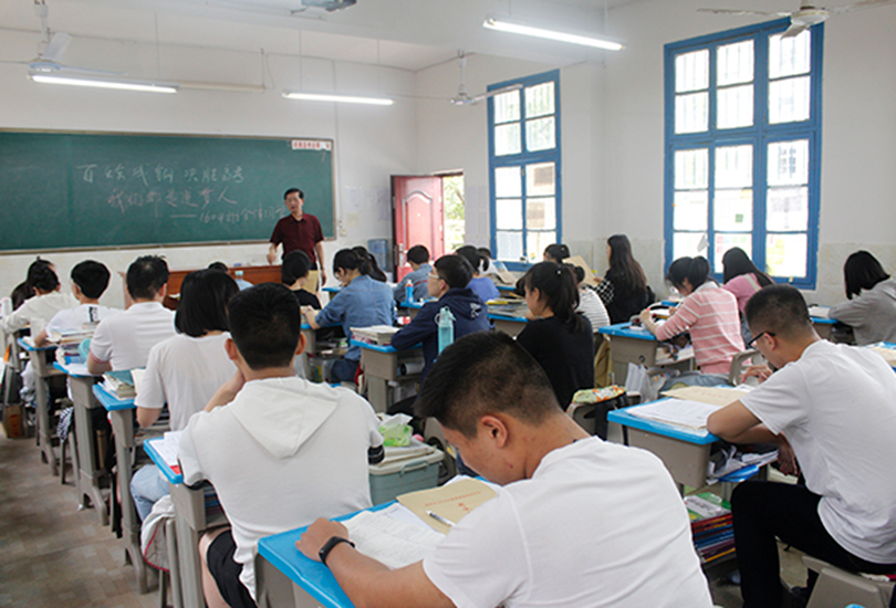 益阳培楠高考补习学校