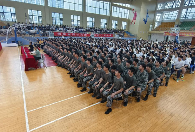 岳阳岳雅高级中学