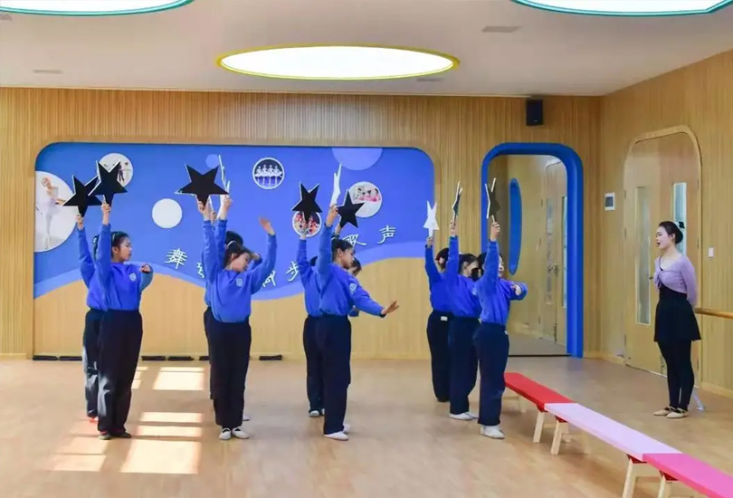 慈利县银澧高级中学