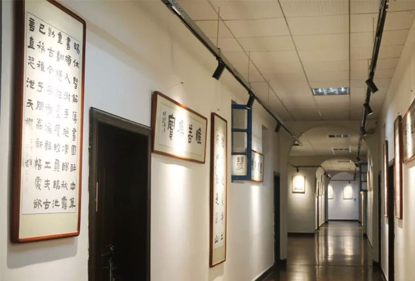 洪江市华清高级中学